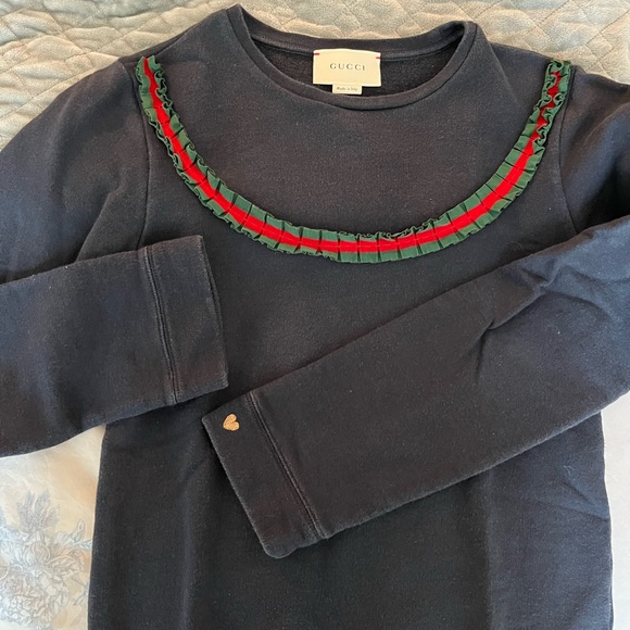 Gucci Sweatshirt, size 0/00. Purchased for myself in the kids section! - Picture 6 of 9
